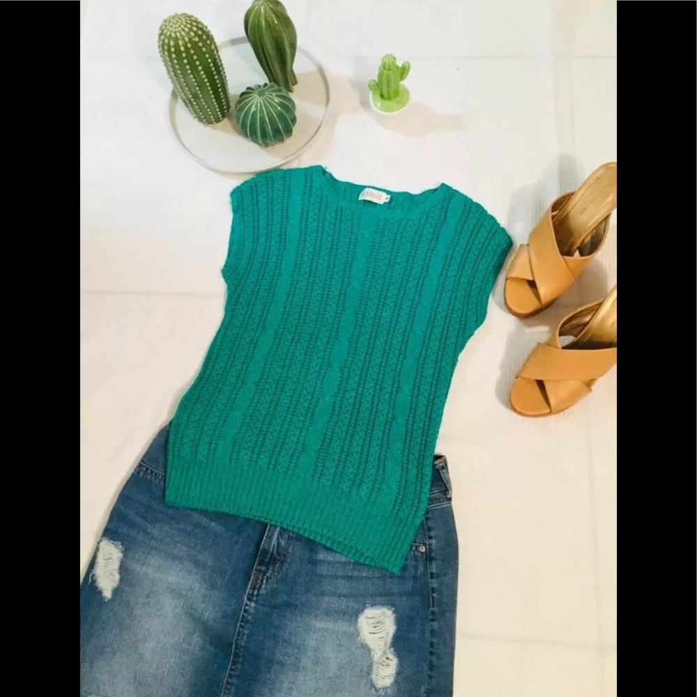 RAFAELLA green knit blouse thick sleeveless soft
